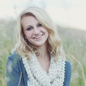 Meet your Posher, Abby